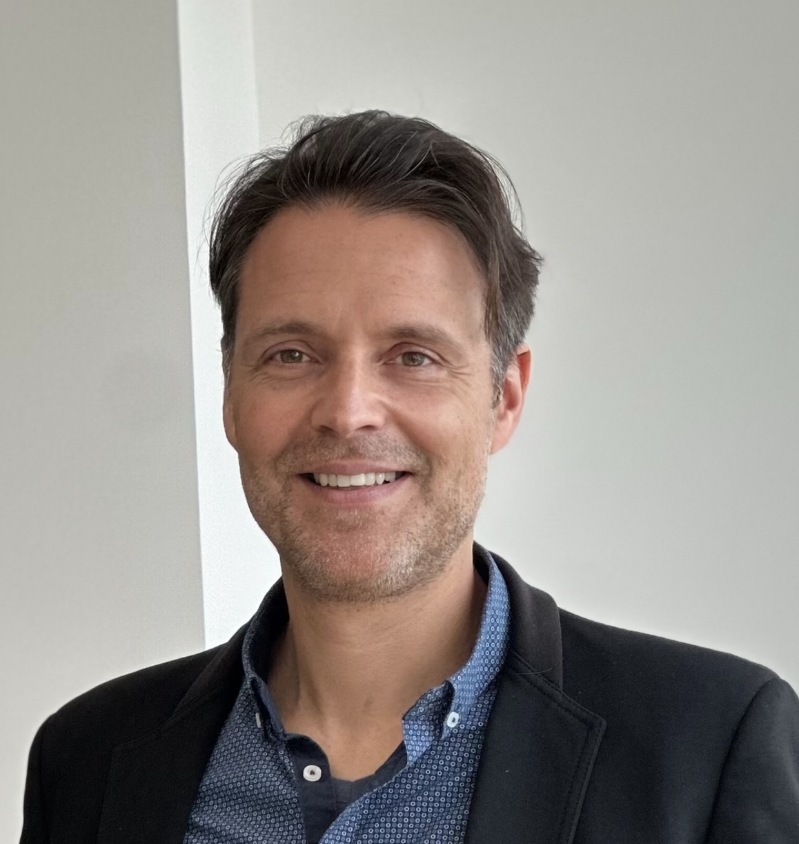 Jean-François GALLES, intervenant au Café IA sur le thème "stratégie et méthodologie d'implantation de l'IA en entreprise.